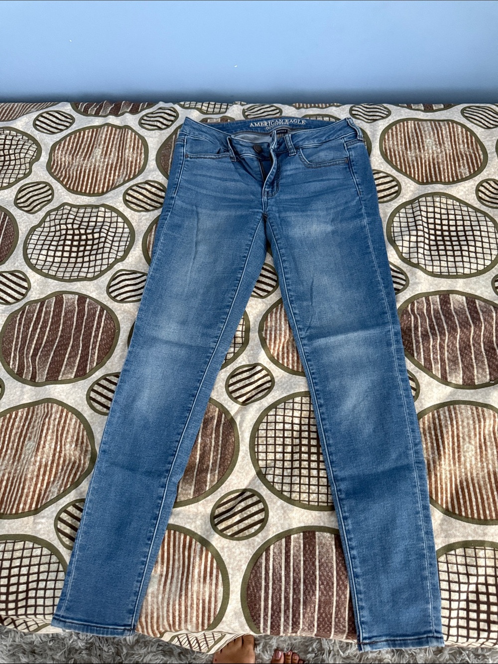 American Eagle Outfitters Mid-Blue High-Rise Skinny Jeggings